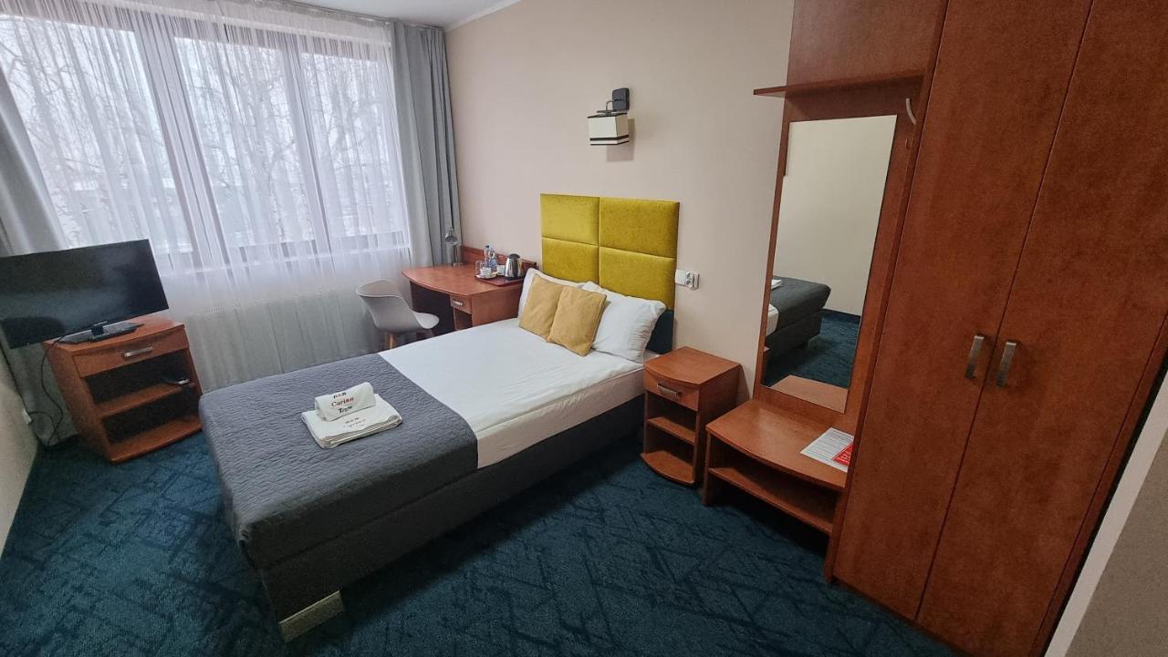 Carina Hotel Tczew Exterior foto